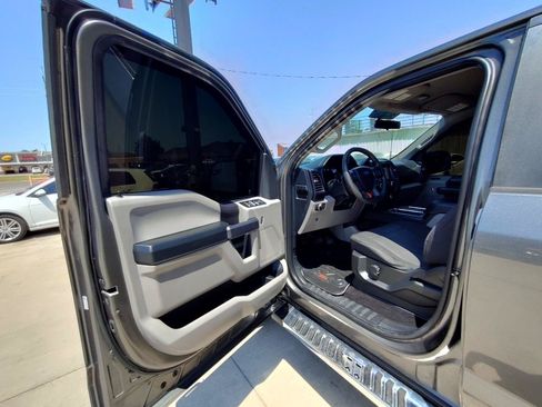 Used 2017 Ford F150 XL w/ Equipment Group 101A Mid AWD/4WD image 13