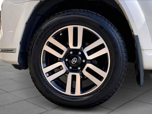 Used 2018 Toyota 4Runner Limited image 10