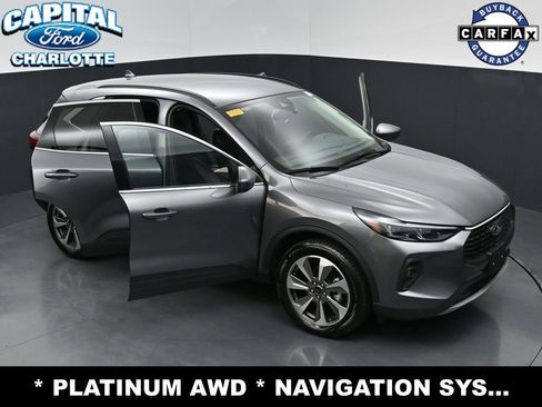 Used 2025 Ford Escape Platinum AWD/4WD image 35
