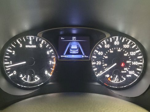 Used 2020 Nissan Pathfinder S image 23