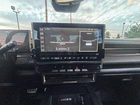 Used 2025 GMC Hummer EV 3X w/ LPO, Sport Package AWD/4WD image 18