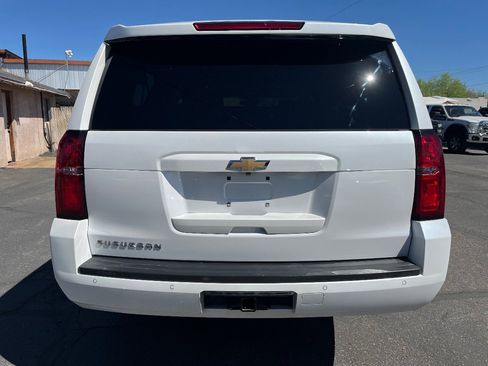 Used 2019 Chevrolet Suburban LT image 6