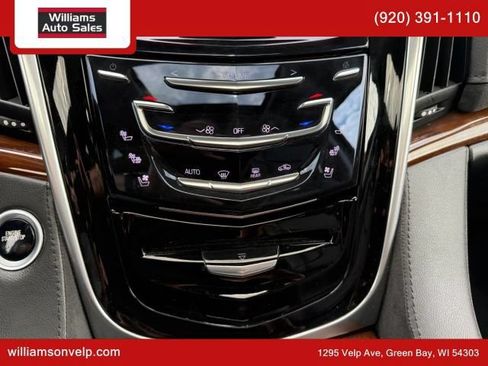 Used 2020 Cadillac Escalade ESV Luxury w/ Escalade Sport Edition AWD/4WD image 22