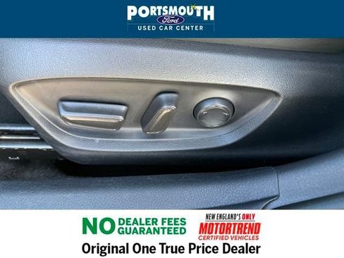 Used 2023 Toyota Camry SE image 19