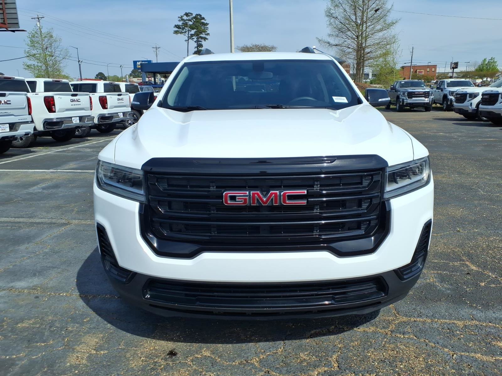 Used 2021 GMC Acadia SLE w/ Elevation Edition FWD image 2