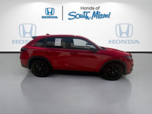 Certified 2025 Honda HR-V Sport image 8