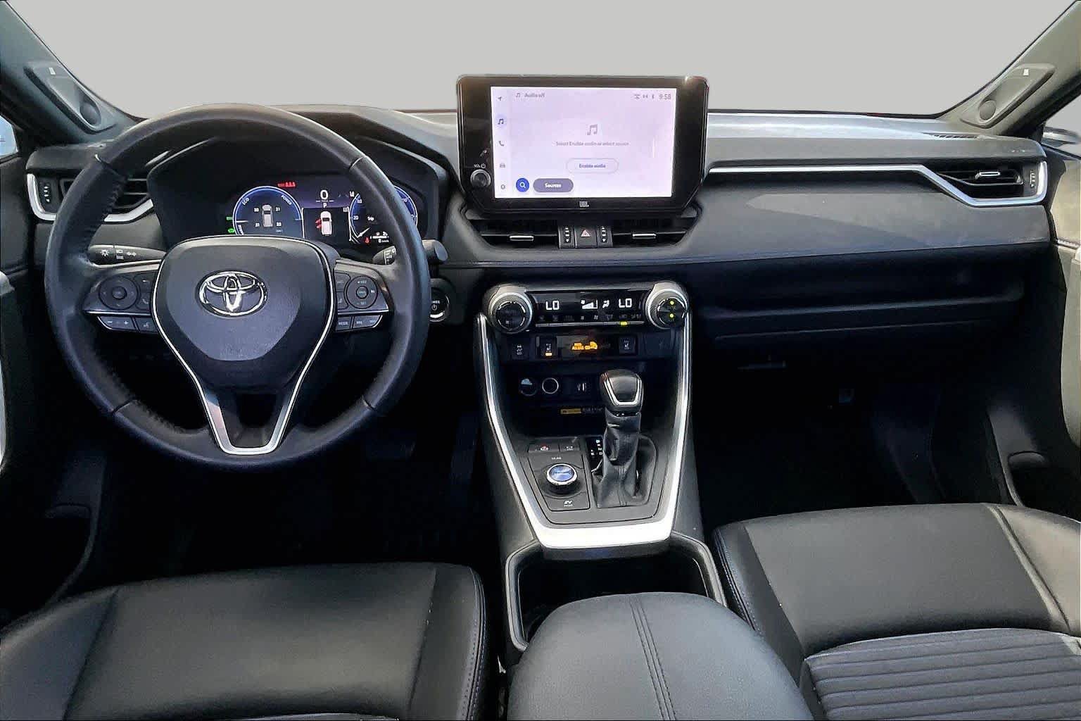 Used 2025 Toyota RAV4 XSE w/ Advanced Technology Package AWD/4WD image 15