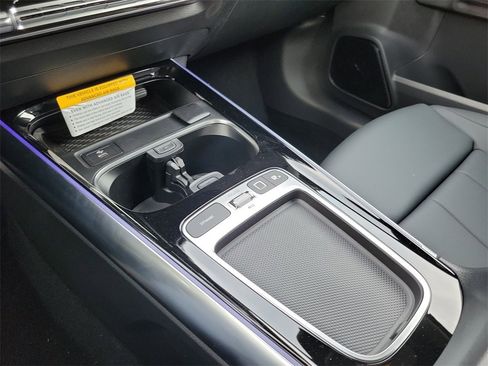 New 2025 Mercedes-Benz GLA 250 image 22