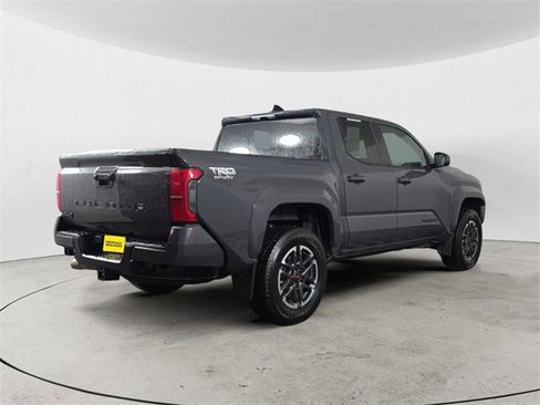 Used 2024 Toyota Tacoma TRD Sport image 4