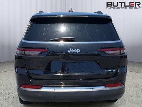 Used 2023 Jeep Grand Cherokee L Laredo w/ Luxury Tech Group I RWD image 5