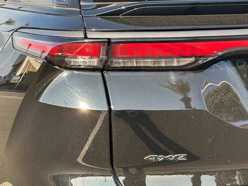 Used 2025 Jeep Wagoneer S Limited image 30