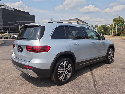 New 2026 Mercedes-Benz GLB 250 4MATIC image 5