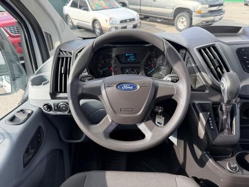 Used 2018 Ford Transit 350 XL image 27
