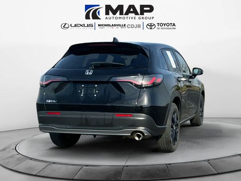 Used 2024 Honda HR-V Sport image 5