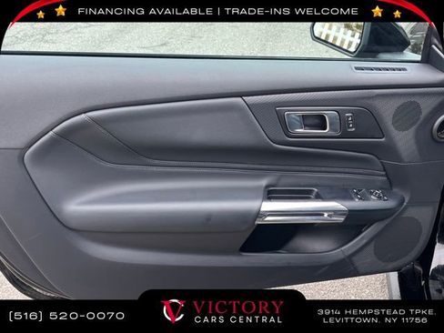 Used 2025 Ford Mustang Premium image 12
