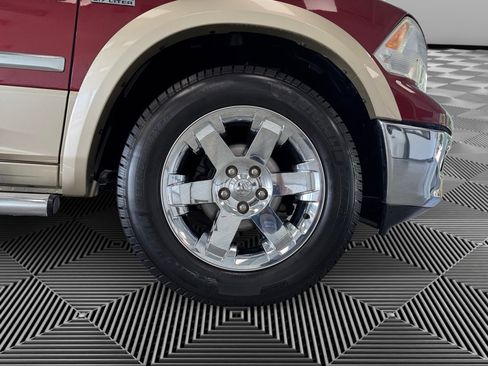 Used 2011 RAM 1500 Laramie w/ Chrome Accents Group AWD/4WD image 10