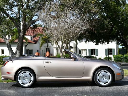 Used 2005 Lexus SC 430 Convertible image 41