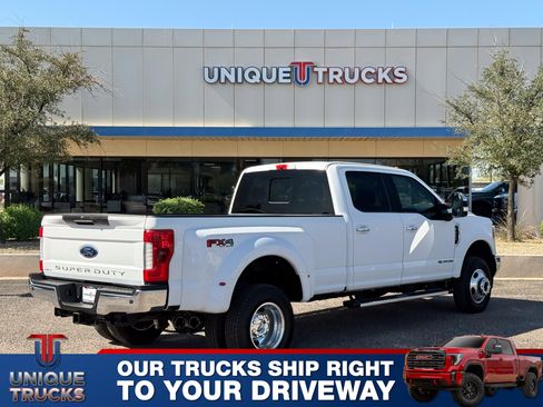 Used 2017 Ford F350 Lariat w/ Lariat Ultimate Package image 5