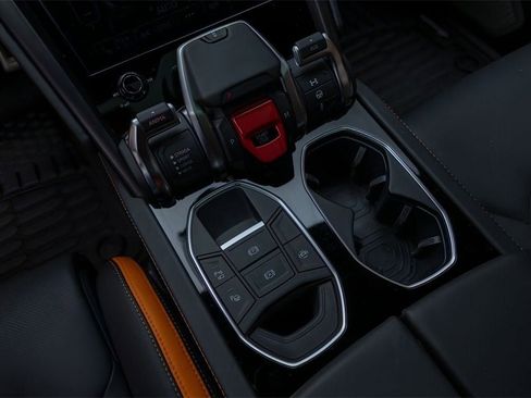 Used 2024 Lamborghini Urus S image 43