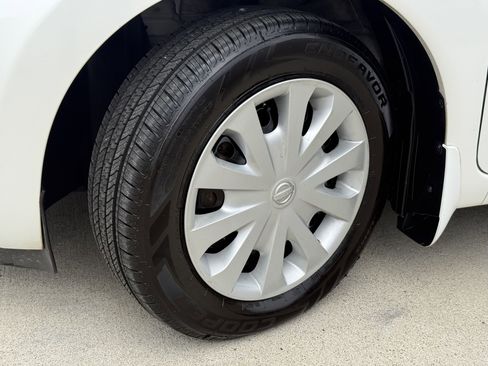 Used 2015 Nissan Versa Note S Plus FWD image 17