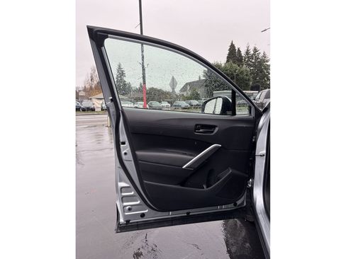 Used 2023 Toyota Corolla Cross LE image 20