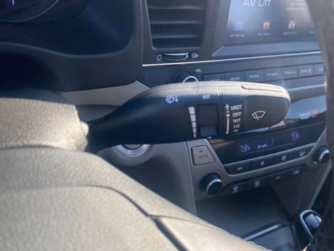 Used 2018 Hyundai Elantra Value Edition image 21