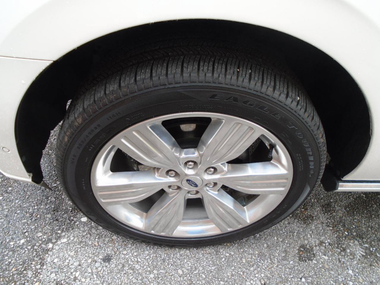 Used 2024 Ford Expedition Platinum RWD image 24