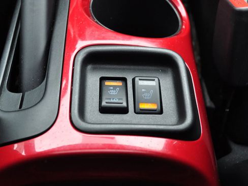 Used 2017 Nissan Juke SV image 15