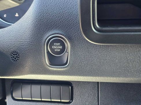 Used 2024 Mercedes-Benz Sprinter 2500 image 34