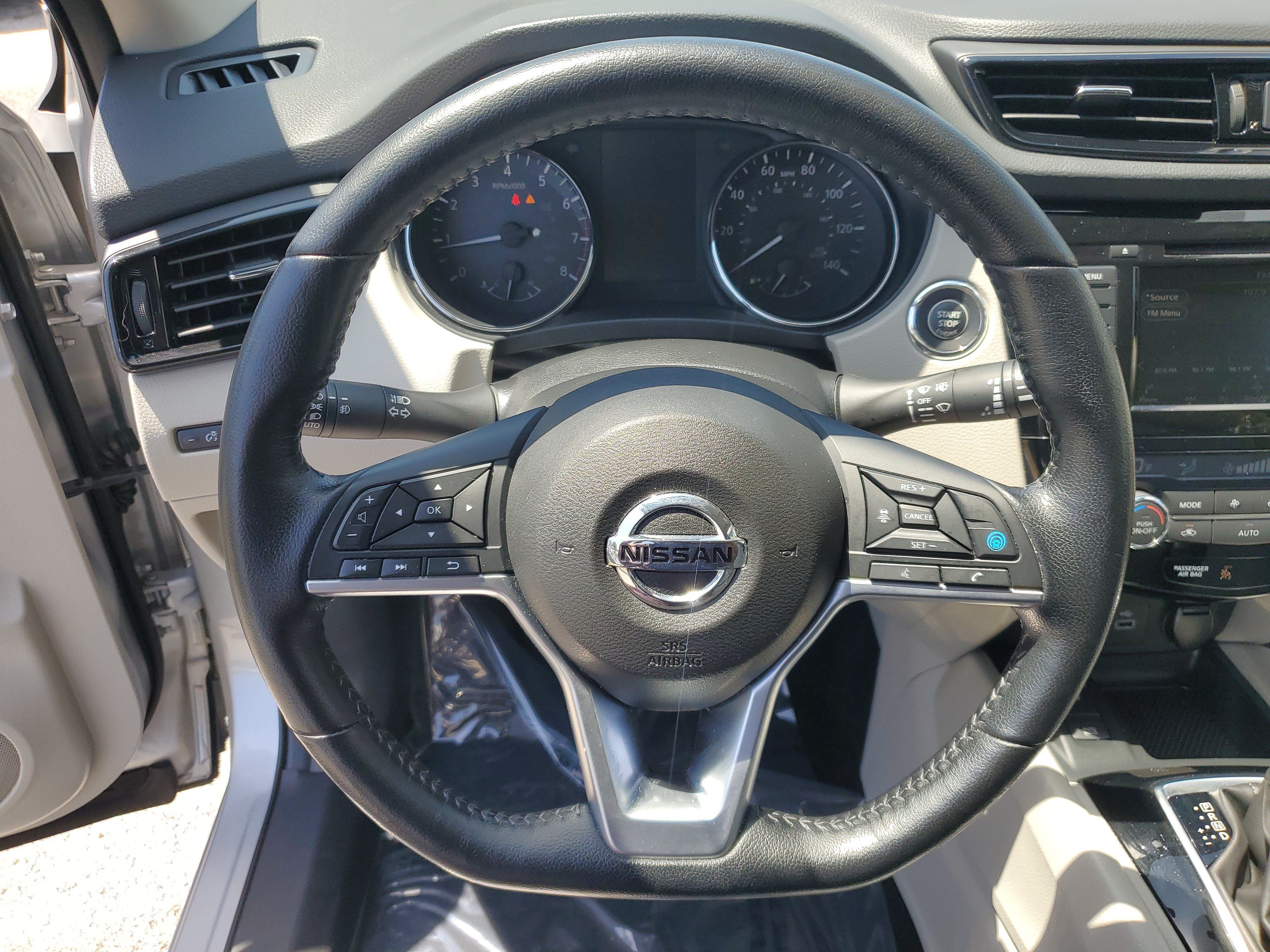 Certified 2022 Nissan Rogue Sport SV w/ Technology Package FWD image 17
