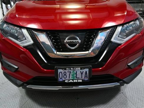 Used 2017 Nissan Rogue SV AWD/4WD image 15