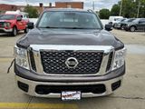 Used 2017 Nissan Titan SV image 4
