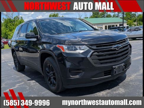 Used 2019 Chevrolet Traverse LS AWD/4WD image 1