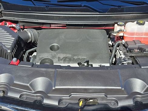 Certified 2023 Chevrolet Traverse RS image 30