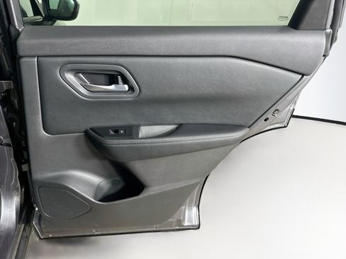 Used 2026 Nissan Rogue SV AWD/4WD image 29
