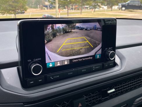 Used 2025 Honda Accord SE image 16