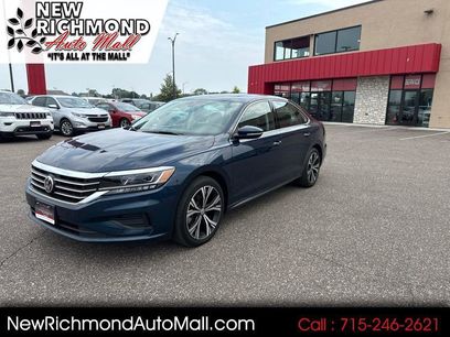Used 2022 Volkswagen Passat 2.0T SE