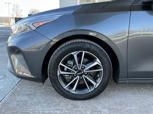 Used 2024 Kia Forte LXS w/ LXS Technology Package image 25