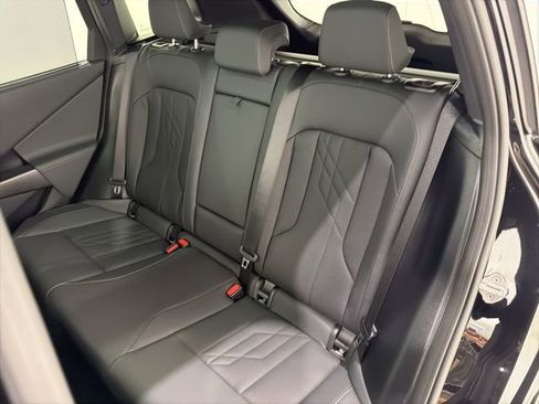 Used 2025 BMW X3 xDrive30i w/ Convenience Package image 16