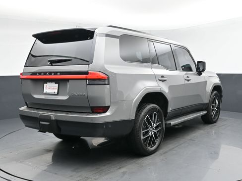 Used 2024 Lexus GX 550 image 23