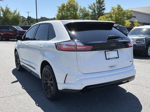 Used 2024 Ford Edge SE w/ Black Appearance Package AWD/4WD image 7