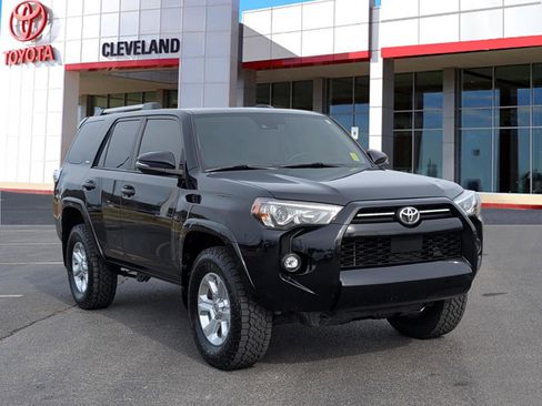 Used 2022 Toyota 4Runner SR5 Premium image 1