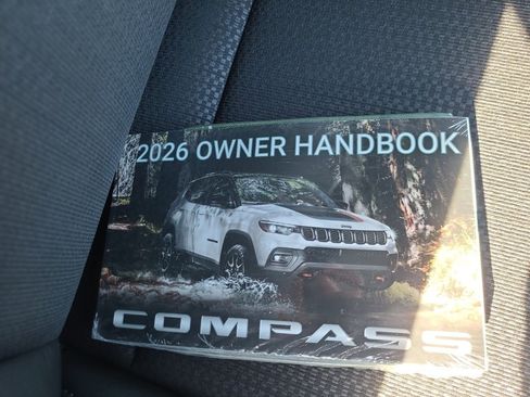 New 2026 Jeep Compass Trailhawk image 34