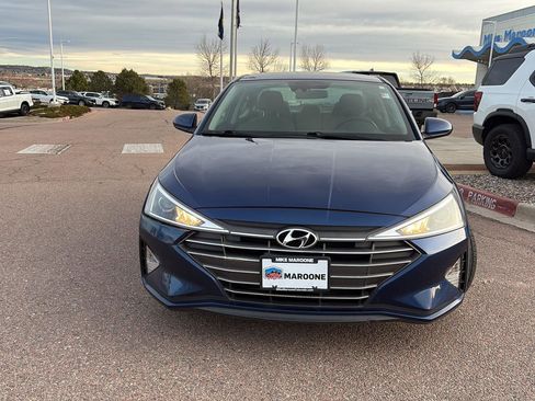Used 2019 Hyundai Elantra SEL image 2