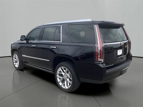 Used 2019 Cadillac Escalade Premium Luxury AWD/4WD image 2