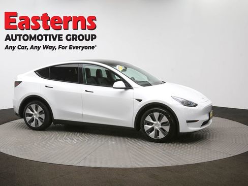 Used 2021 Tesla Model Y Long Range image 45