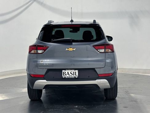 Used 2021 Chevrolet TrailBlazer LT w/ Driver Confidence Package FWD image 11