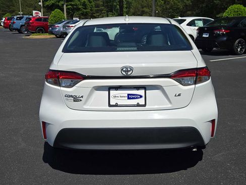 Used 2024 Toyota Corolla LE FWD image 7