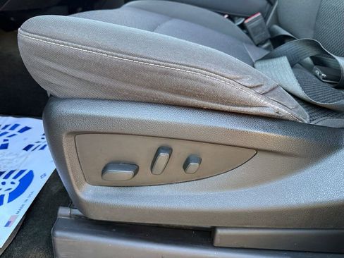 Used 2018 Chevrolet Silverado 1500 LT w/ All Star Edition image 17