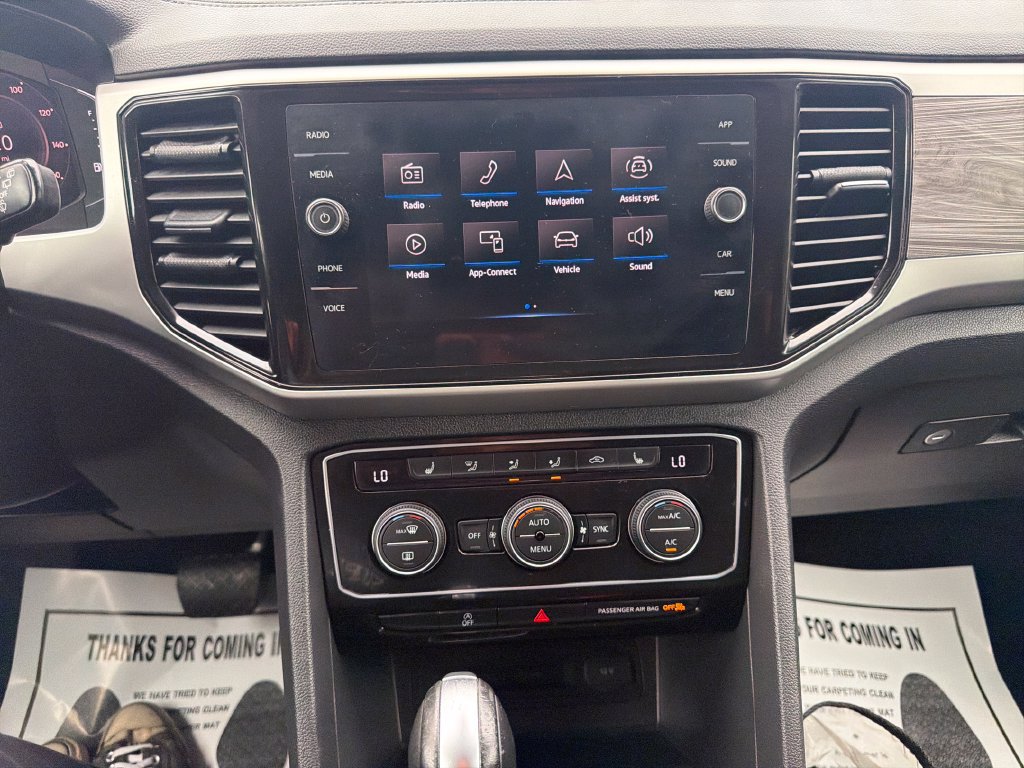 Used 2022 Volkswagen Atlas Cross Sport SE FWD image 18